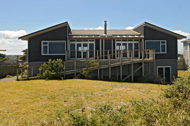 Open2view ID308129 Property for sale in Foxton Beach, New Zealand